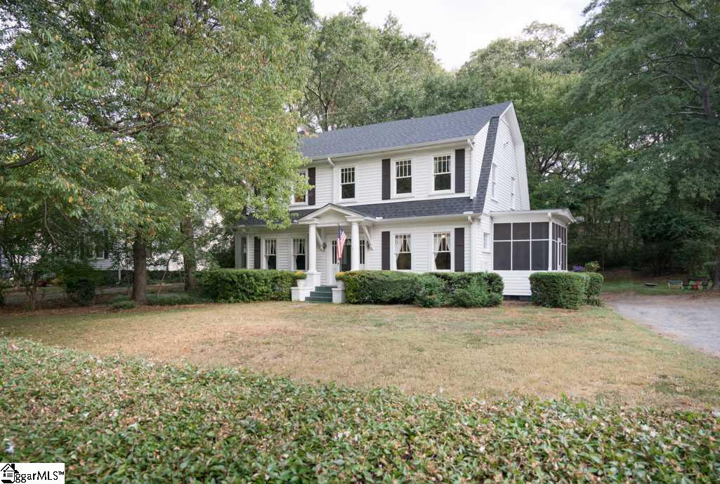 17 Spruce Street Greenville, SC 29607 - Photo 2 of 34