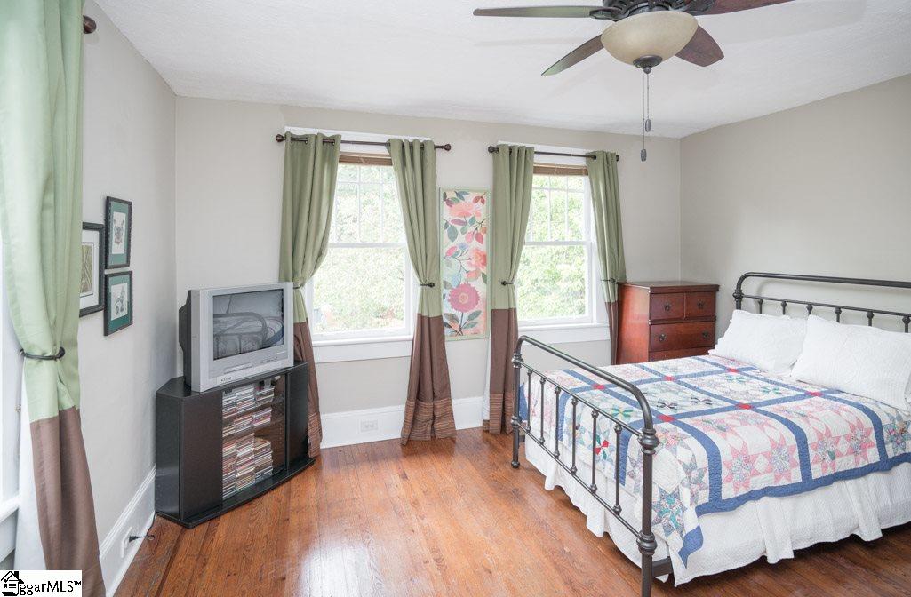 17 Spruce Street Greenville, SC 29607 - Photo 25 of 34