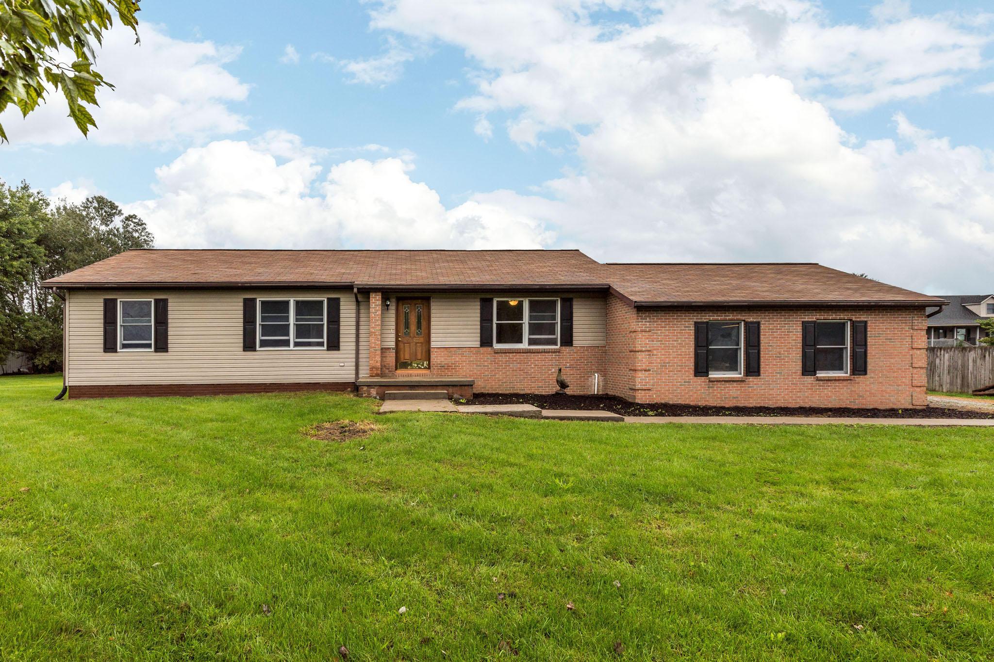 3542 National Road Southwest Hebron, OH 43025 - Photo 2 of 19