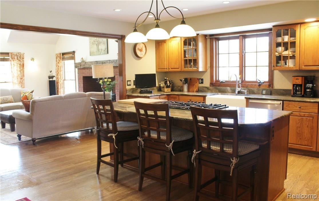 16163 Bak Road Belleville, MI 48111 - Photo 16 of 62 IMG_1018.JPG