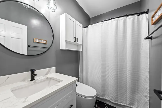 $399,000 | 3601 Chimney Hill Court, Valparaiso, IN 46383