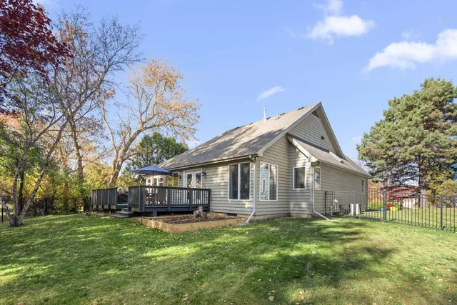 $399,000 | 3601 Chimney Hill Court, Valparaiso, IN 46383