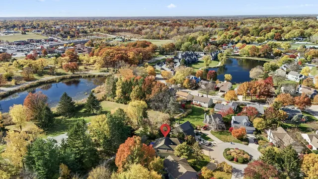 $399,000 | 3601 Chimney Hill Court, Valparaiso, IN 46383