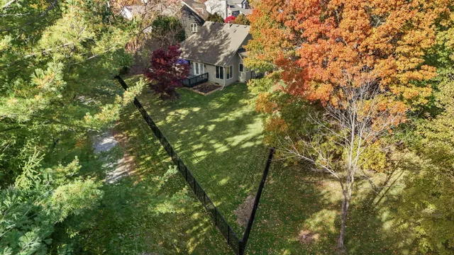 $399,000 | 3601 Chimney Hill Court, Valparaiso, IN 46383