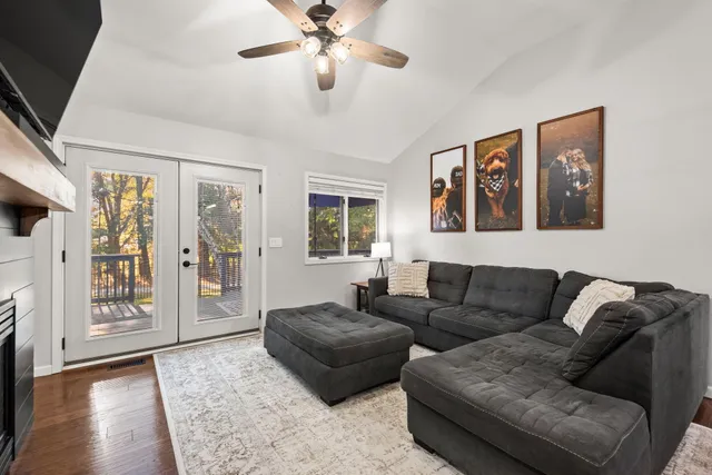 $399,000 | 3601 Chimney Hill Court, Valparaiso, IN 46383