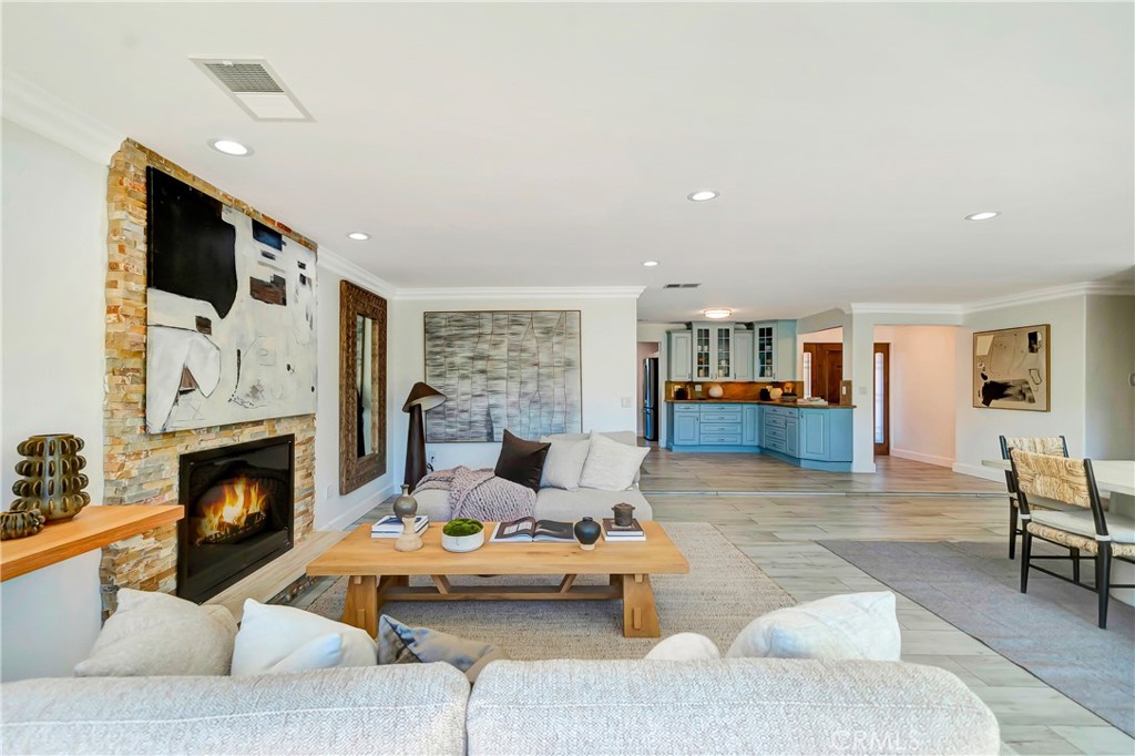 5420 Parkmor Road Calabasas, CA 91302 - Photo 13 of 42 Gallery Image 13