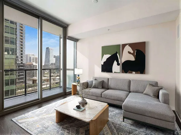 $2,100 | 1212 Laurel Street, Unit 2110, Nashville, TN 37203