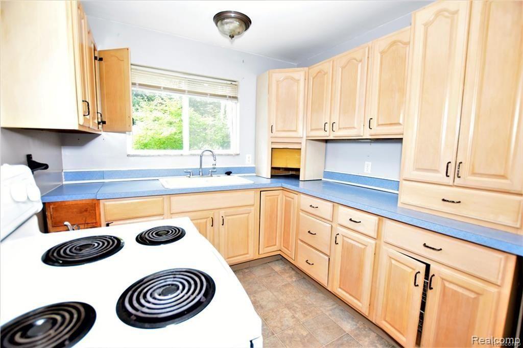 6299 Fenton Road Flint, MI 48507 - Photo 12 of 15