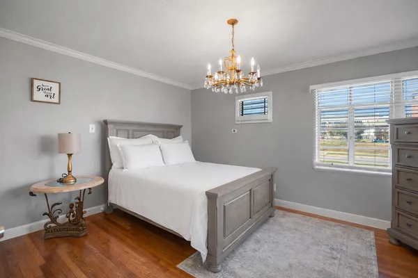 $2,500 | 3608 Wheeler Avenue, Houston, TX 77004