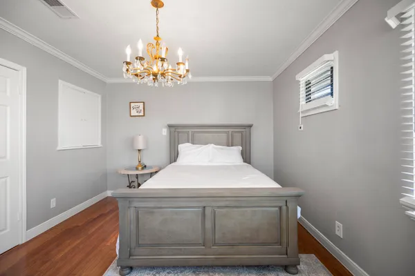 $2,500 | 3608 Wheeler Avenue, Houston, TX 77004