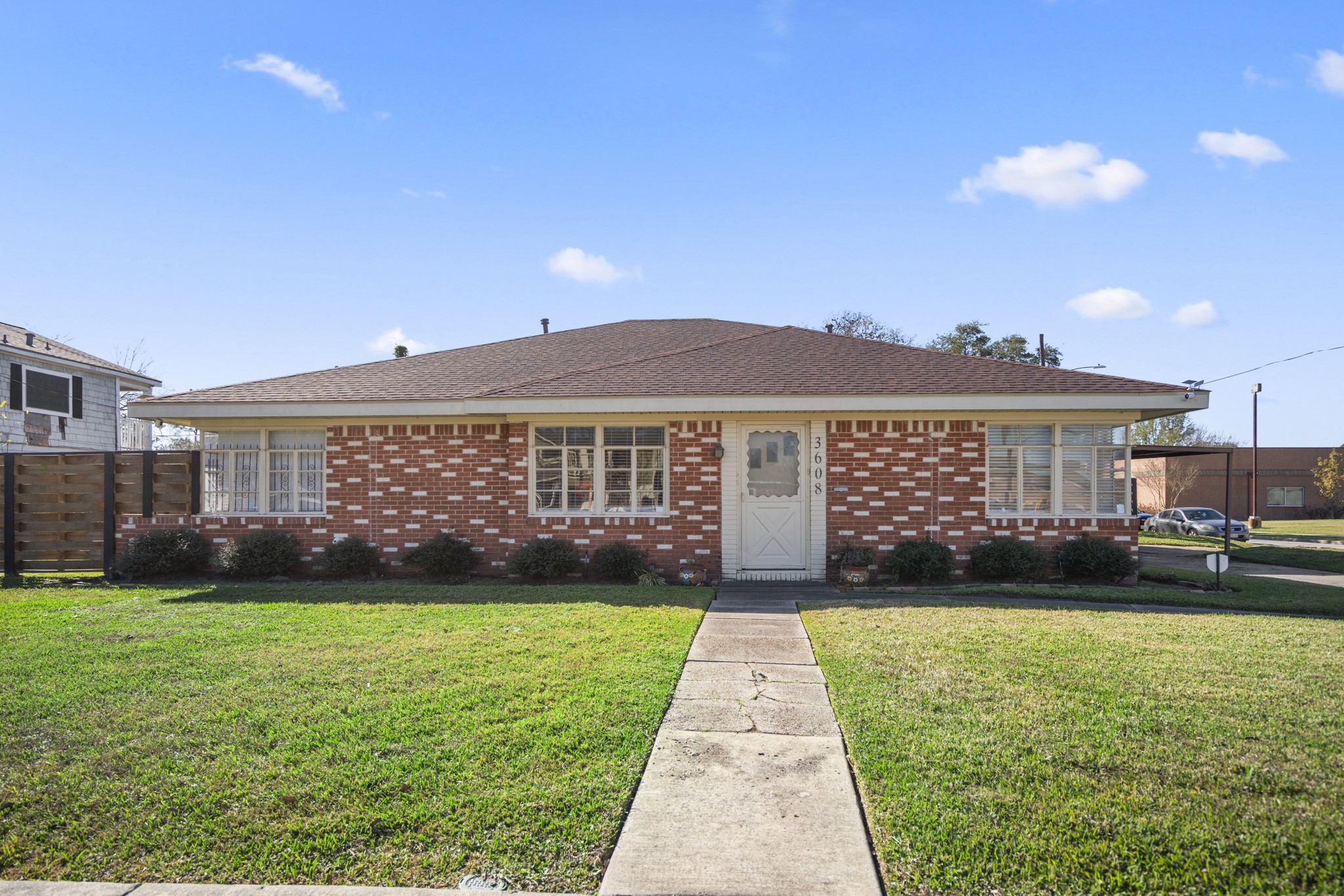 3608 Wheeler Avenue Houston, TX 77004 - Photo 2 of 28