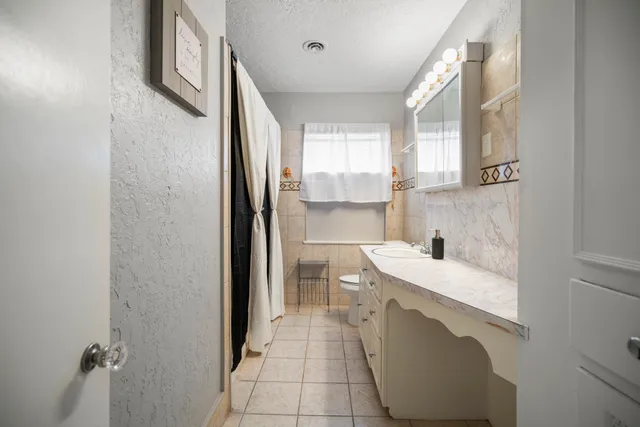 $2,700 | 3608 Wheeler Avenue, Houston, TX 77004