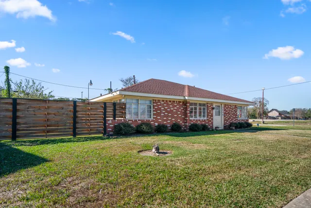 $2,700 | 3608 Wheeler Avenue, Houston, TX 77004