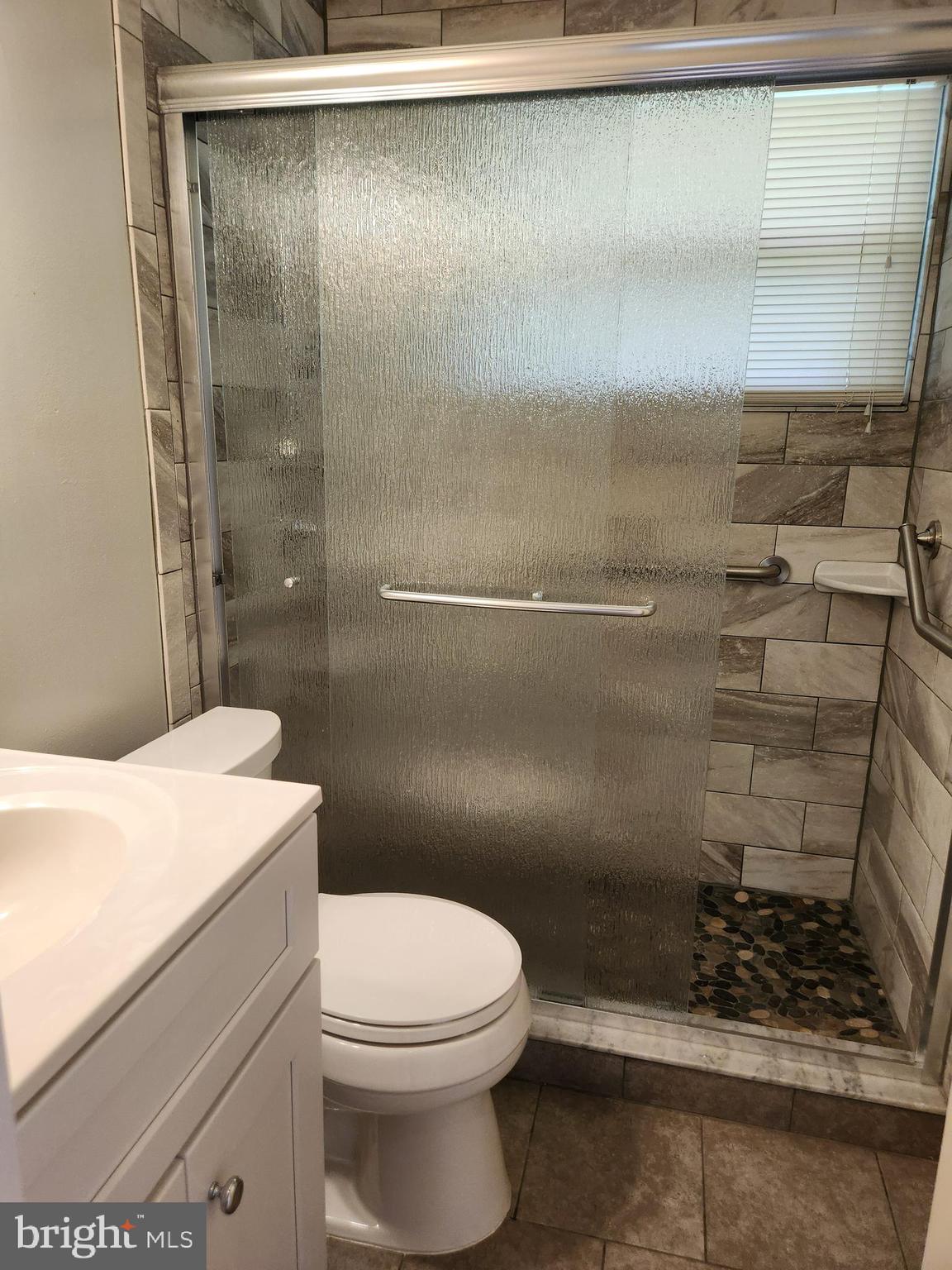 7510 Hogarth Street Springfield, VA 22151 - Photo 39 of 47 Recently remodeled full bath