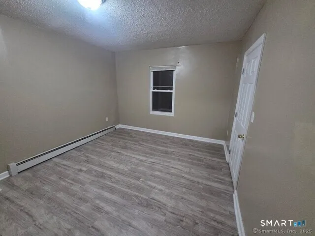 $1,650 | 63 Seyms Street, Hartford, CT 06120