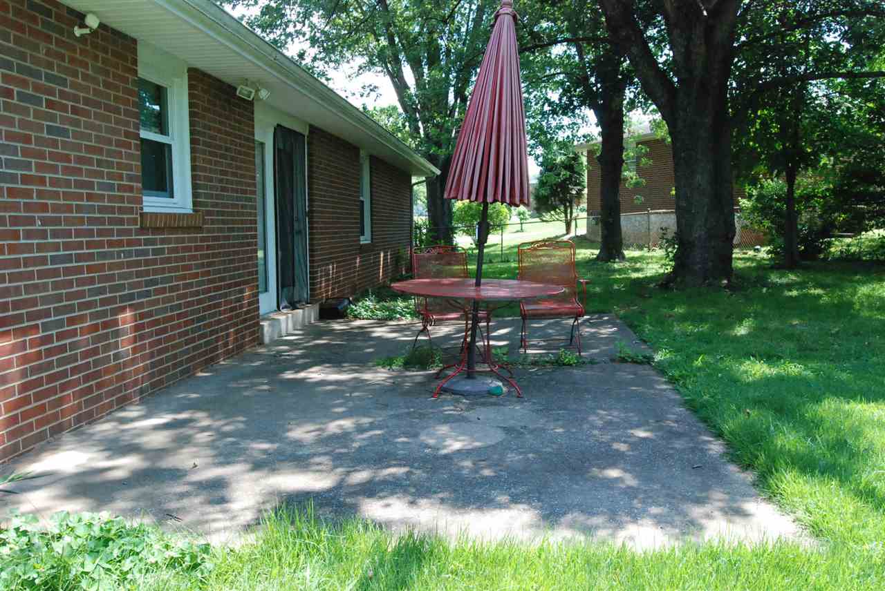 339 Robin Road Bowling Green, KY 42101 - Photo 6 of 29 Gallery Image 6