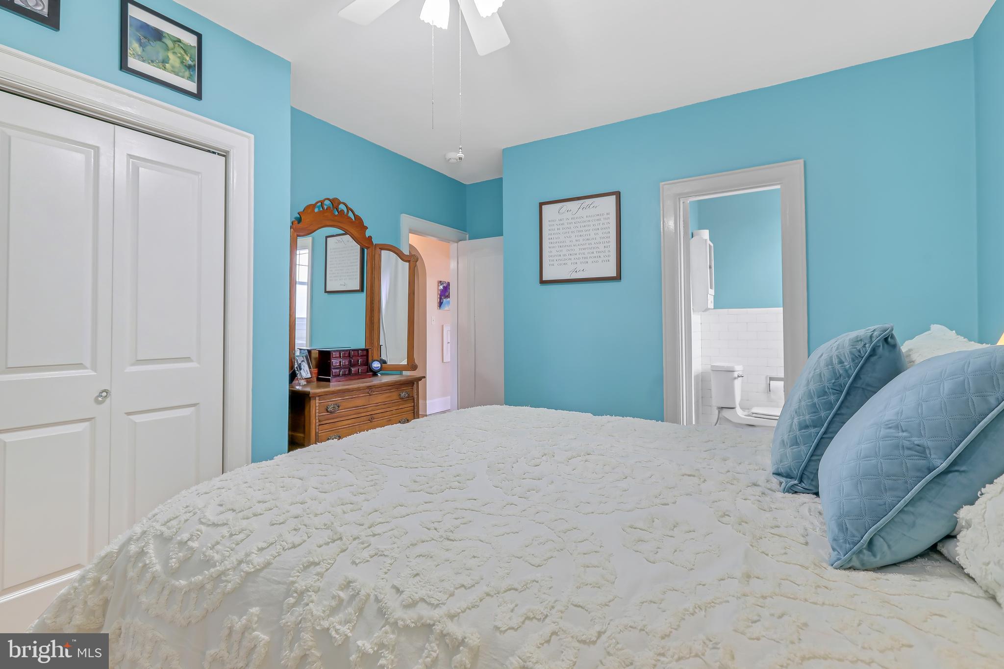 803 Buckingham Road Cumberland, MD 21502 - Photo 14 of 31 Light & Airy Master Suite!