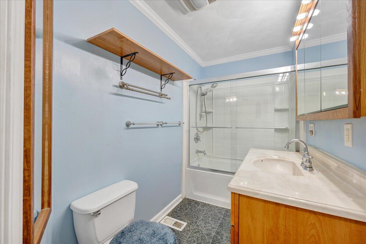 2366 Feather Road Vinton, VA 24179 - Photo 15 of 35 23-MIB00767