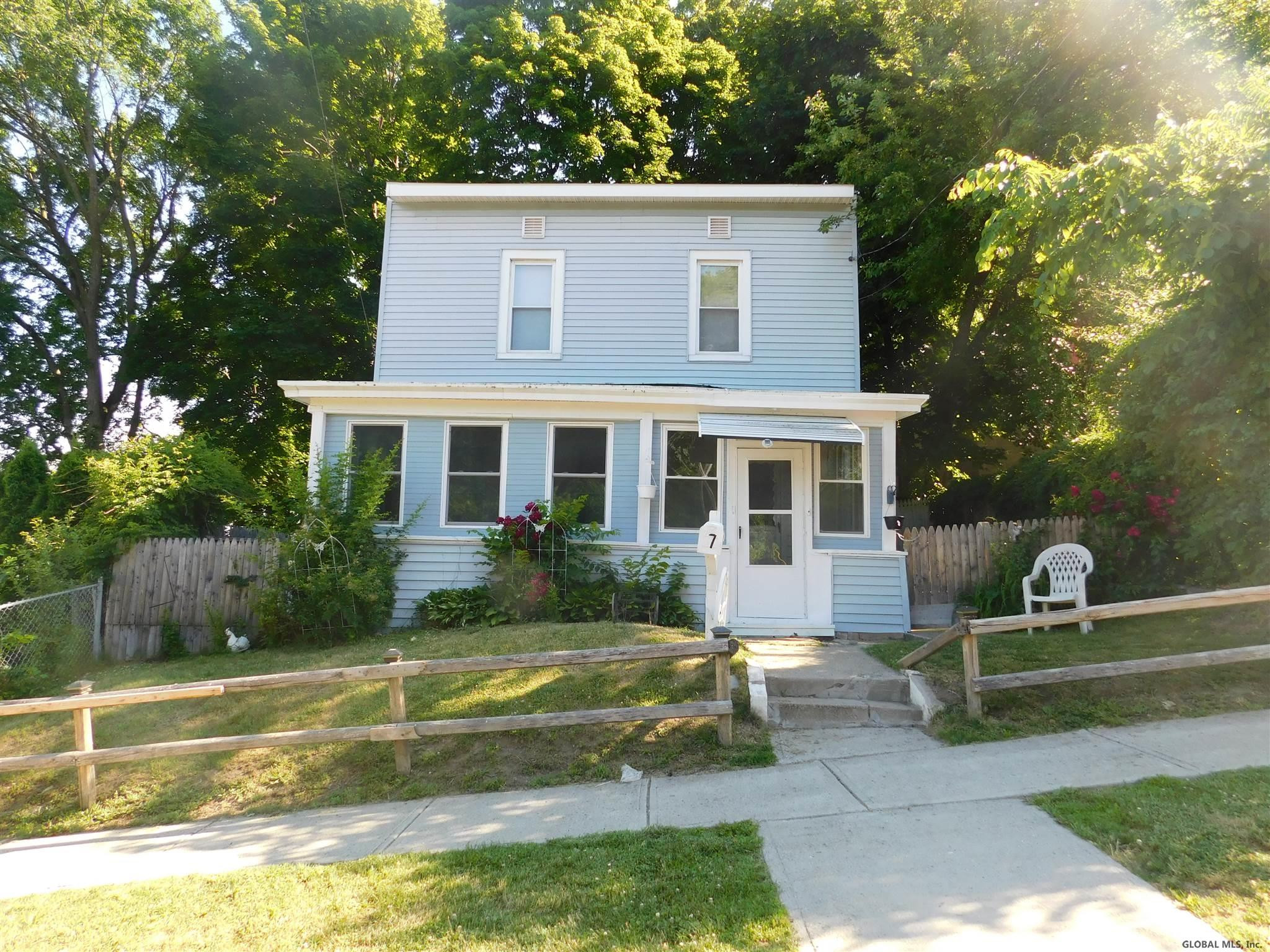 7 Dale Street Rensselaer, NY 12144 - Photo 2 of 28 Photo 2