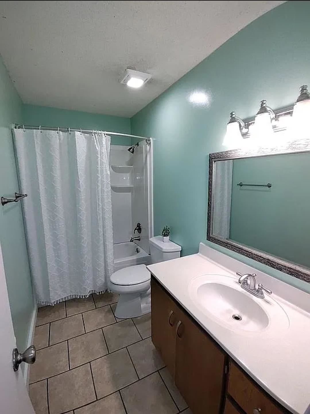 39 Indian Hills Road Monticello, FL 32344 - Photo 5 of 32 Gallery Image 5