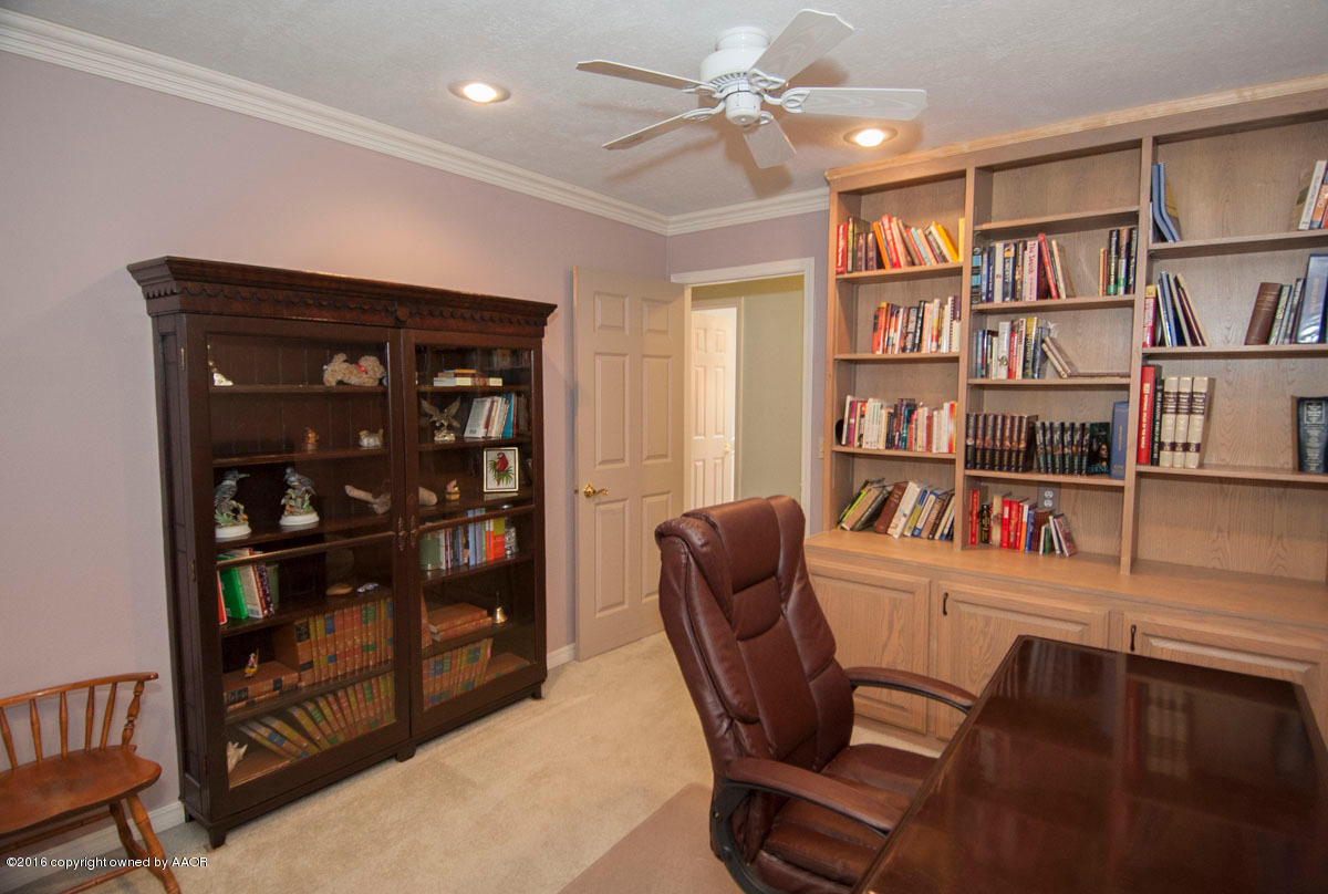 6201 Elmhurst Road Amarillo, TX 79106 - Photo 23 of 35 BEDROOM 4 VIEW 1