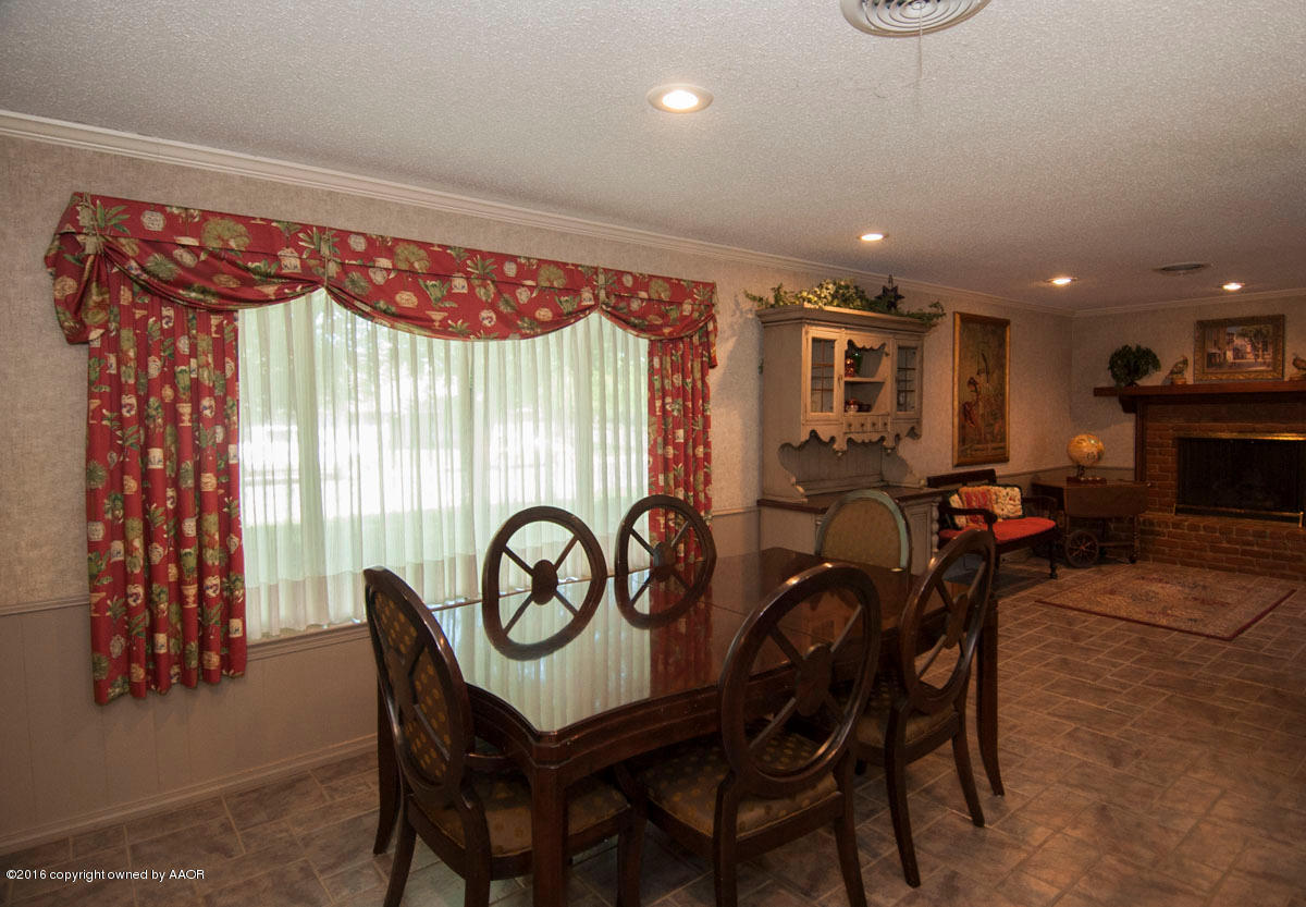 6201 Elmhurst Road Amarillo, TX 79106 - Photo 10 of 35 DINING VIEW 2