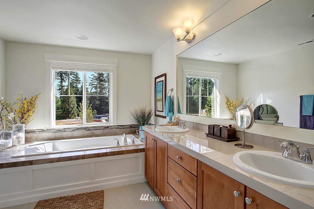 4424 185th Place Southeast Bothell, WA 98012 - Photo 9 of 25 Gallery Image 9