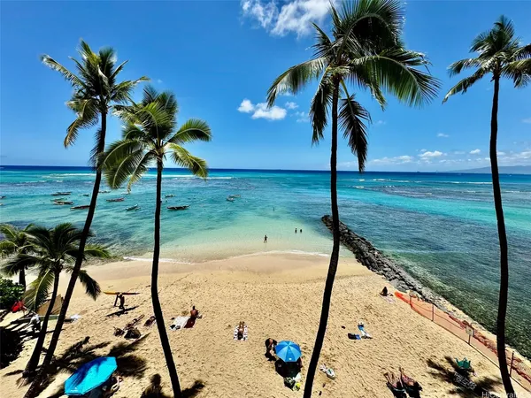 $5,495 | 2895 Kalakaua Avenue, Unit 302, Honolulu, HI 96815
