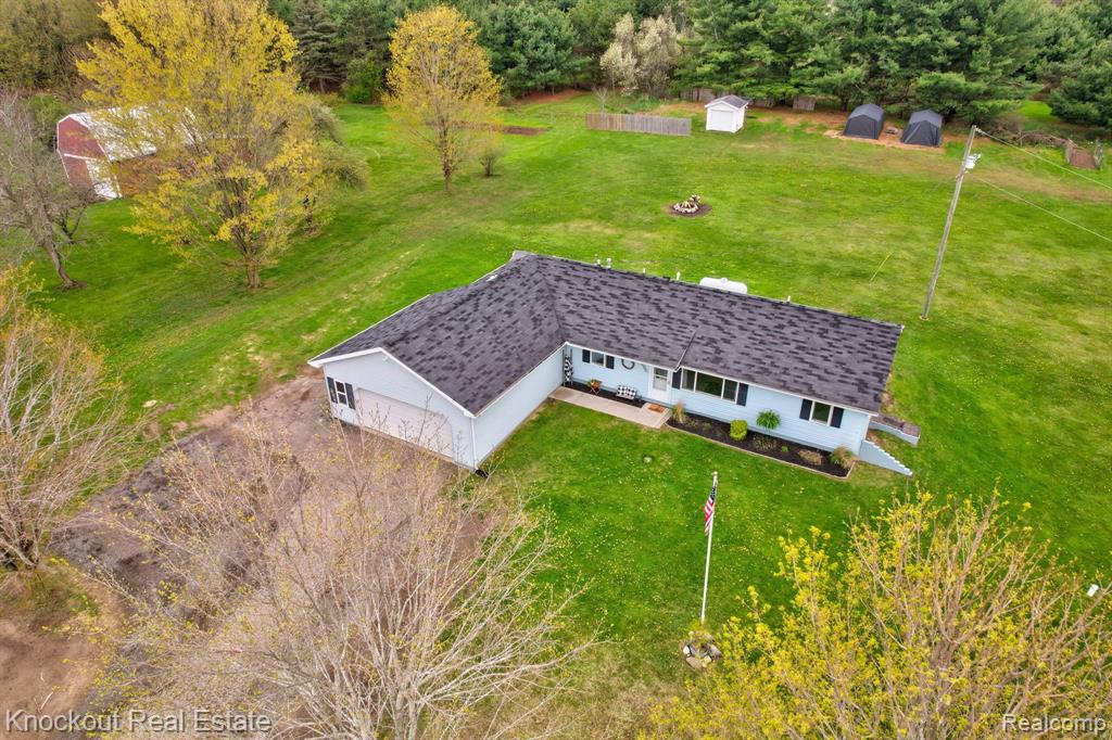 5046 Schott Road Mayville, MI 48744 - Photo 1 of 52 Gallery Image 1