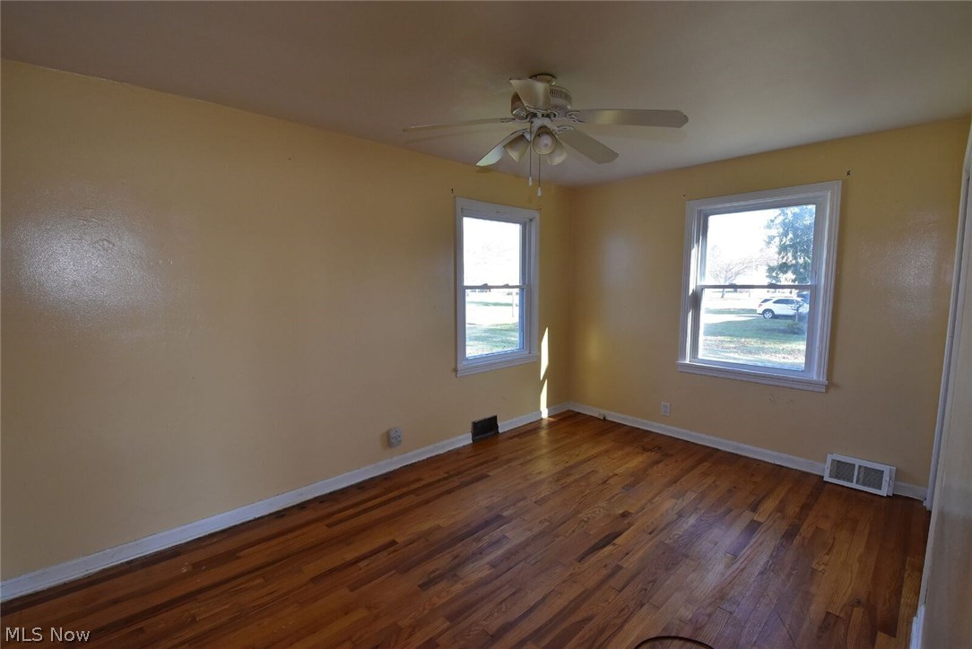 2425 Kirk Road Youngstown, OH 44511 - Photo 5 of 10 Gallery Image 5