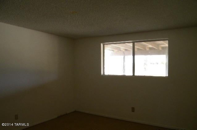 8301 East Rolling Ridge Street Tucson, AZ 85710 - Photo 12 of 35 Gallery Image 12