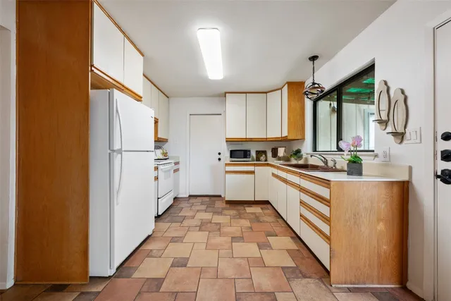 $1,800 | 9504 Quail Village Lane, Austin, TX 78758