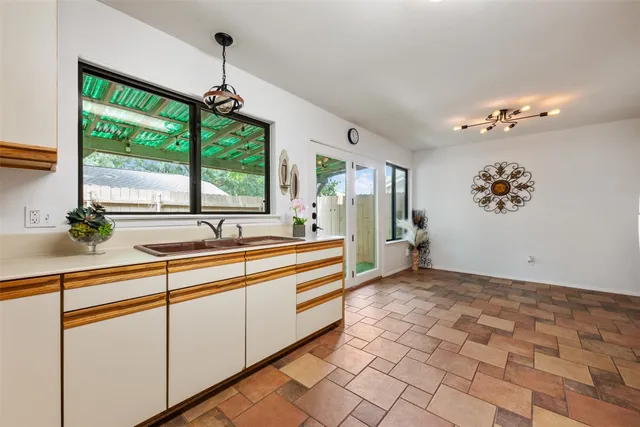 $1,800 | 9504 Quail Village Lane, Austin, TX 78758