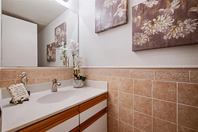 $1,800 | 9504 Quail Village Lane, Austin, TX 78758