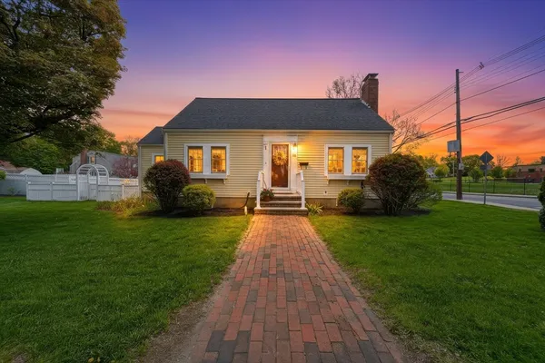 $830,000 | 28 Myopia Road, Stoneham, MA 02180