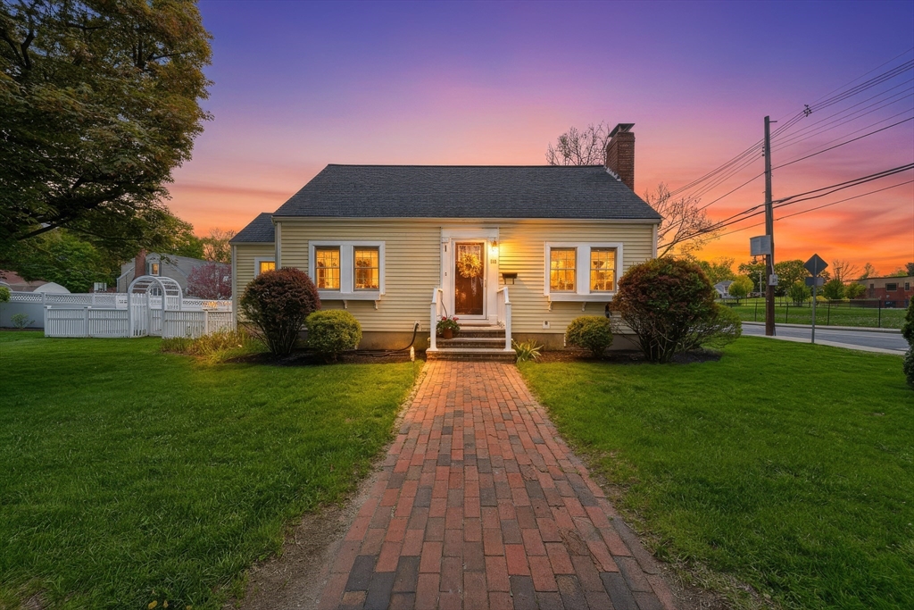 28 Myopia Road Stoneham, MA 02180 - Photo 1 of 42