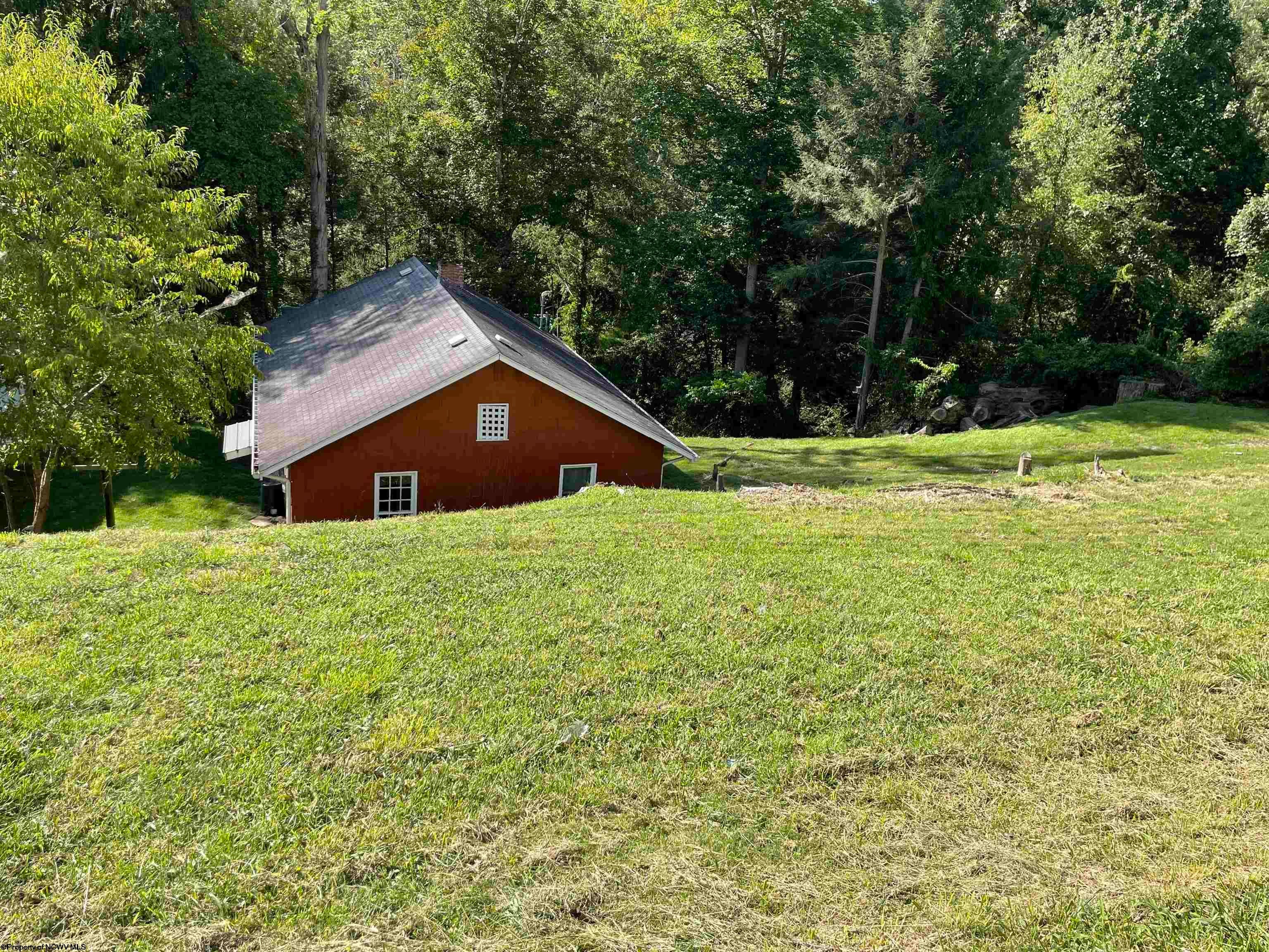 280 North Hill Road Sutton, WV 26601 - Photo 6 of 16 Gallery Image 6