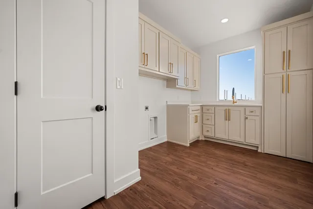 wooden floor in an empty room