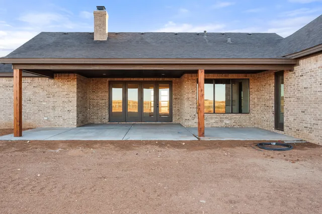 a view of a terrace space