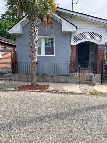 $2,600 | 196 Nassau Street, Charleston, SC 29403