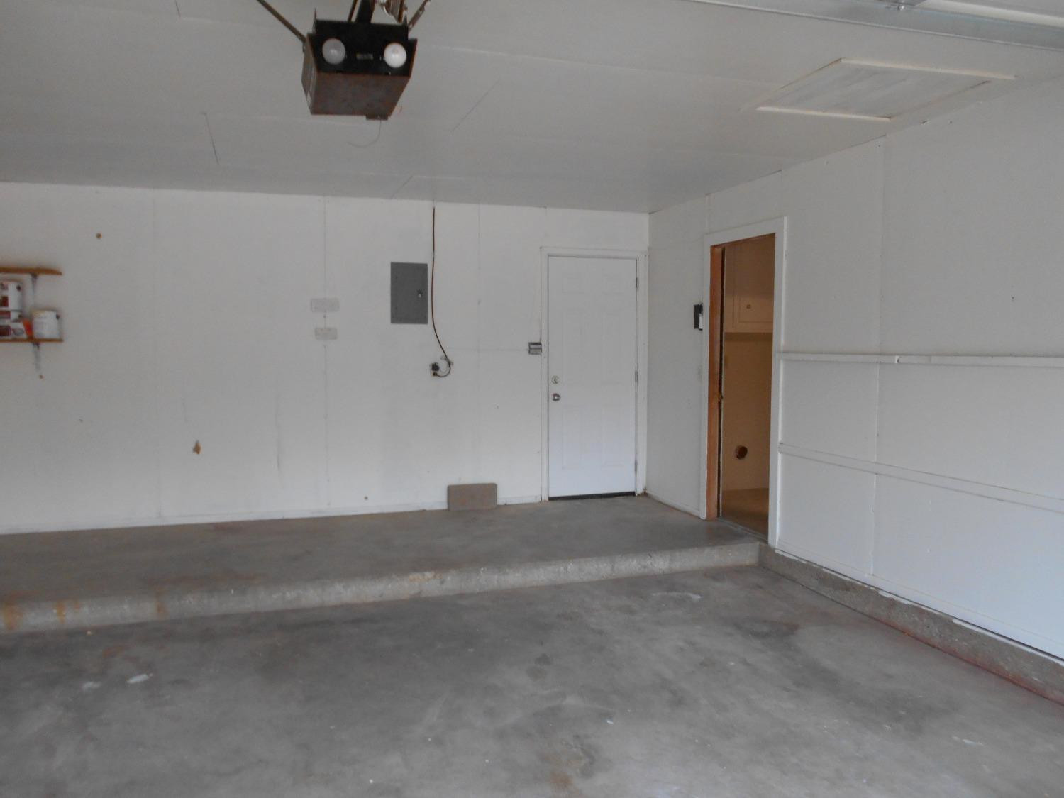 5401 14th Street Lubbock, TX 79416 - Photo 14 of 17 a view of empty room