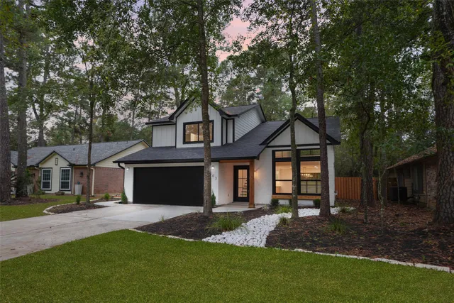 $559,000 | 203 South Pathfinders Circle, The Woodlands, TX 77381
