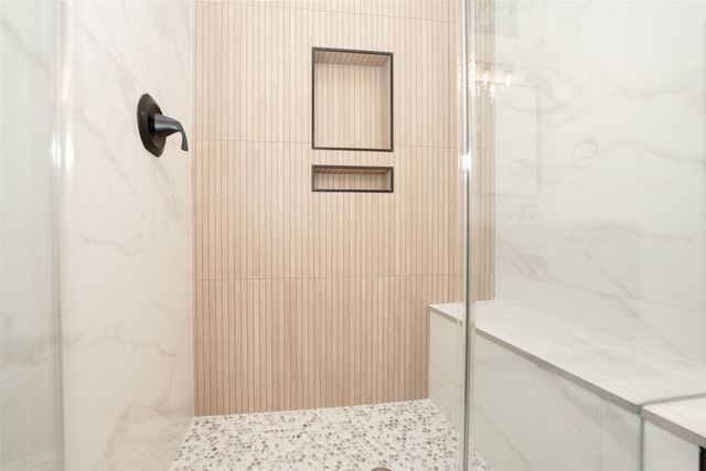 $589,000 | 203 South Pathfinders Circle, The Woodlands, TX 77381