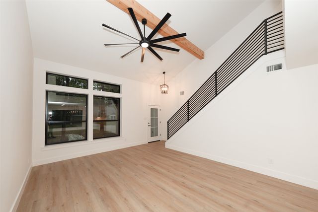 $589,000 | 203 South Pathfinders Circle, The Woodlands, TX 77381