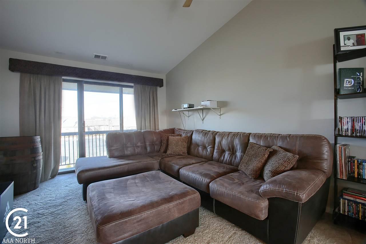 30653 Hidden Pines Lane Roseville, MI 48066 - Photo 4 of 22