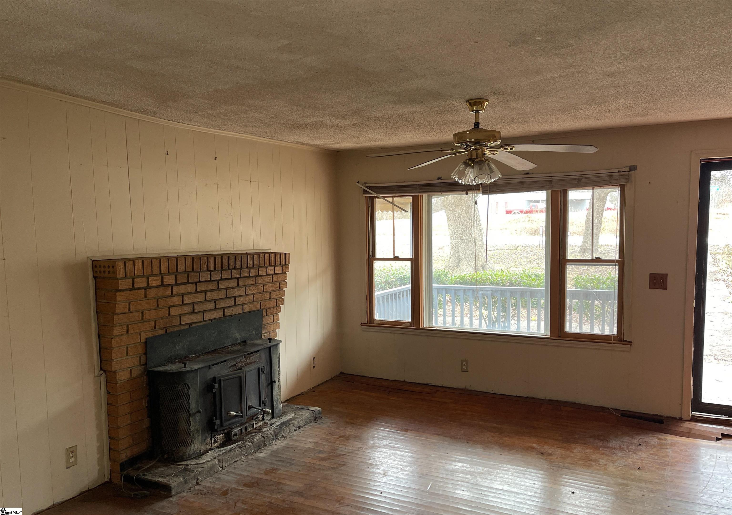 1205 Kelly Road Union, SC 29379 - Photo 2 of 6