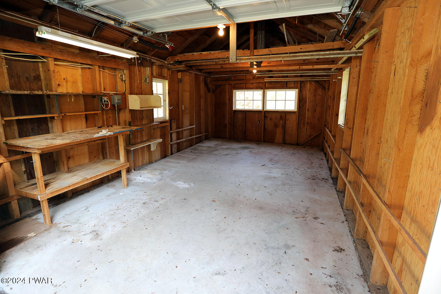 390 Cemetery Road Damascus, PA 18415 - Photo 23 of 37 Garage interior