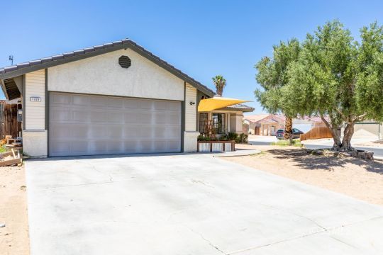 1221 Ann Court Ridgecrest, CA 93555 - Photo 4 of 29 Gallery Image 4
