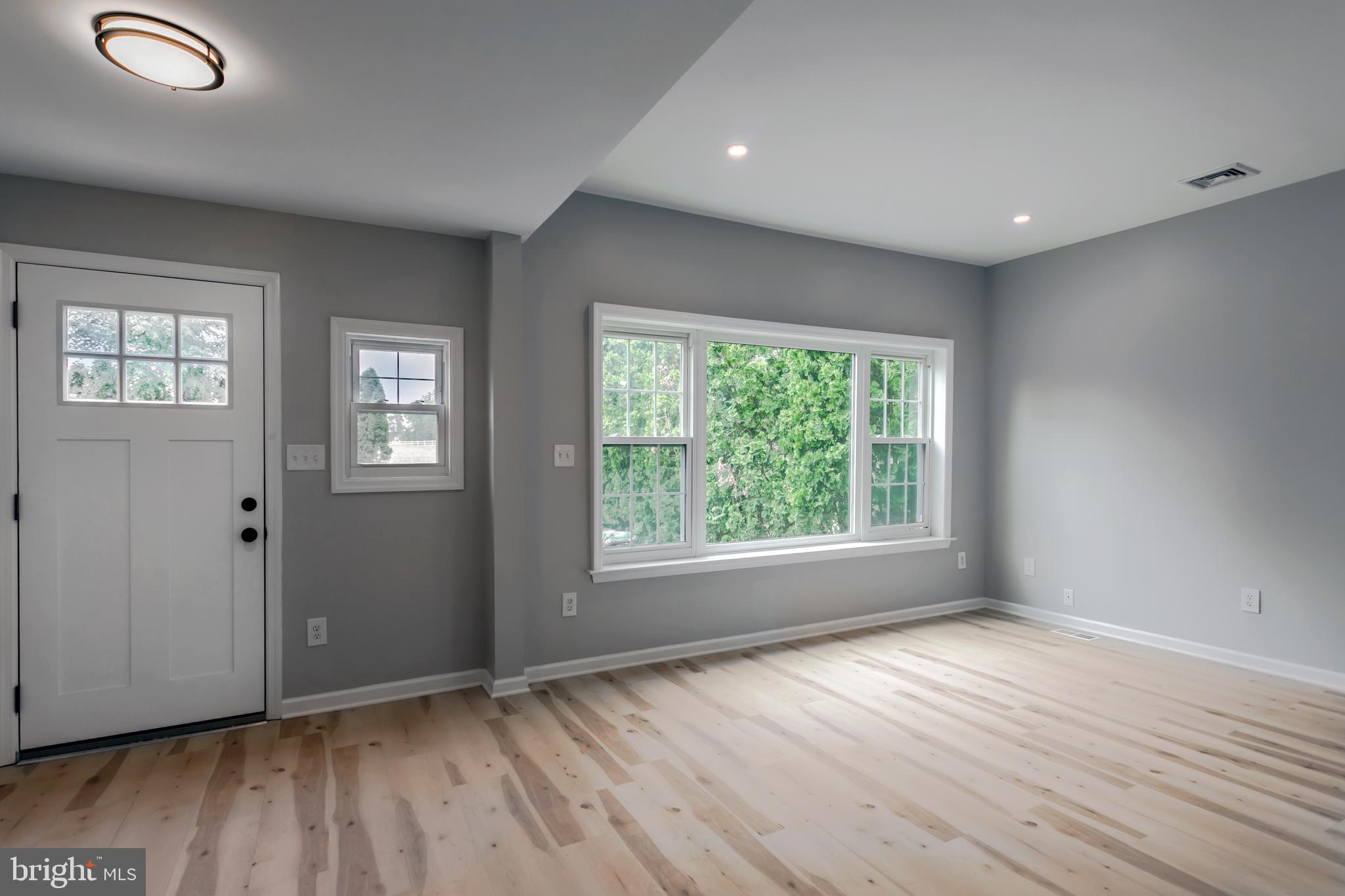 228 Almond Road Elmer, NJ 08318 - Photo 4 of 33 Gallery Image 4