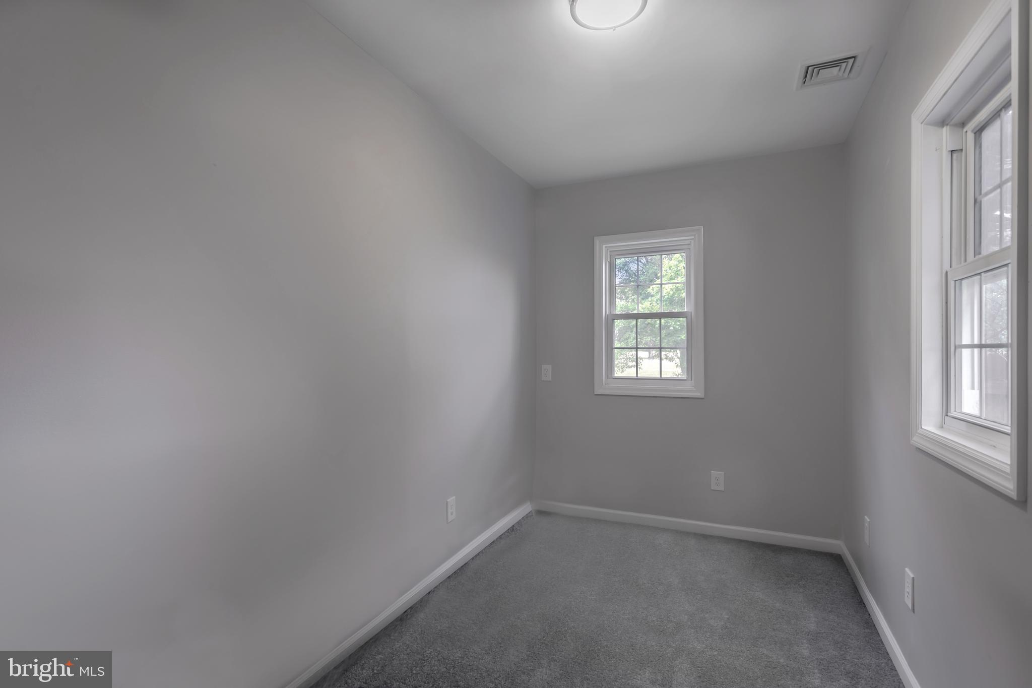228 Almond Road Elmer, NJ 08318 - Photo 9 of 33 Gallery Image 9